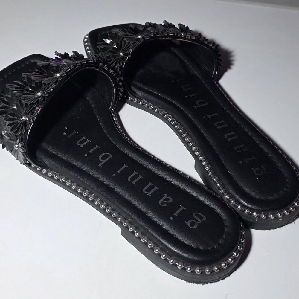 Gianni Bini Women Size 8M Black Floral Applique Studded Slide Sandals - Picture 7 of 7